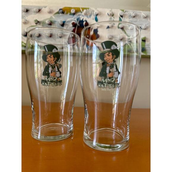 Mad Hatter India Ale Beer Glasses - Picture 3 of 4